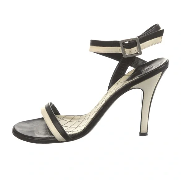 ❌❌SOLD❌❌AUTH Chanel Heels Sandals Sz 39 - Picture 3 of 5